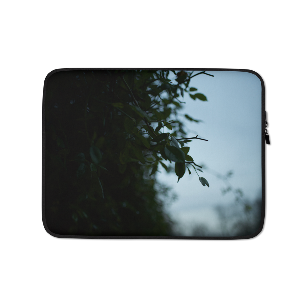 Oujou Leaf Laptop Sleeve