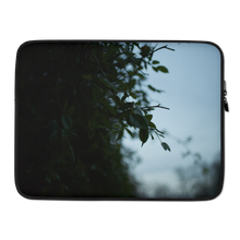 Load image into Gallery viewer, Oujou Leaf Laptop Sleeve
